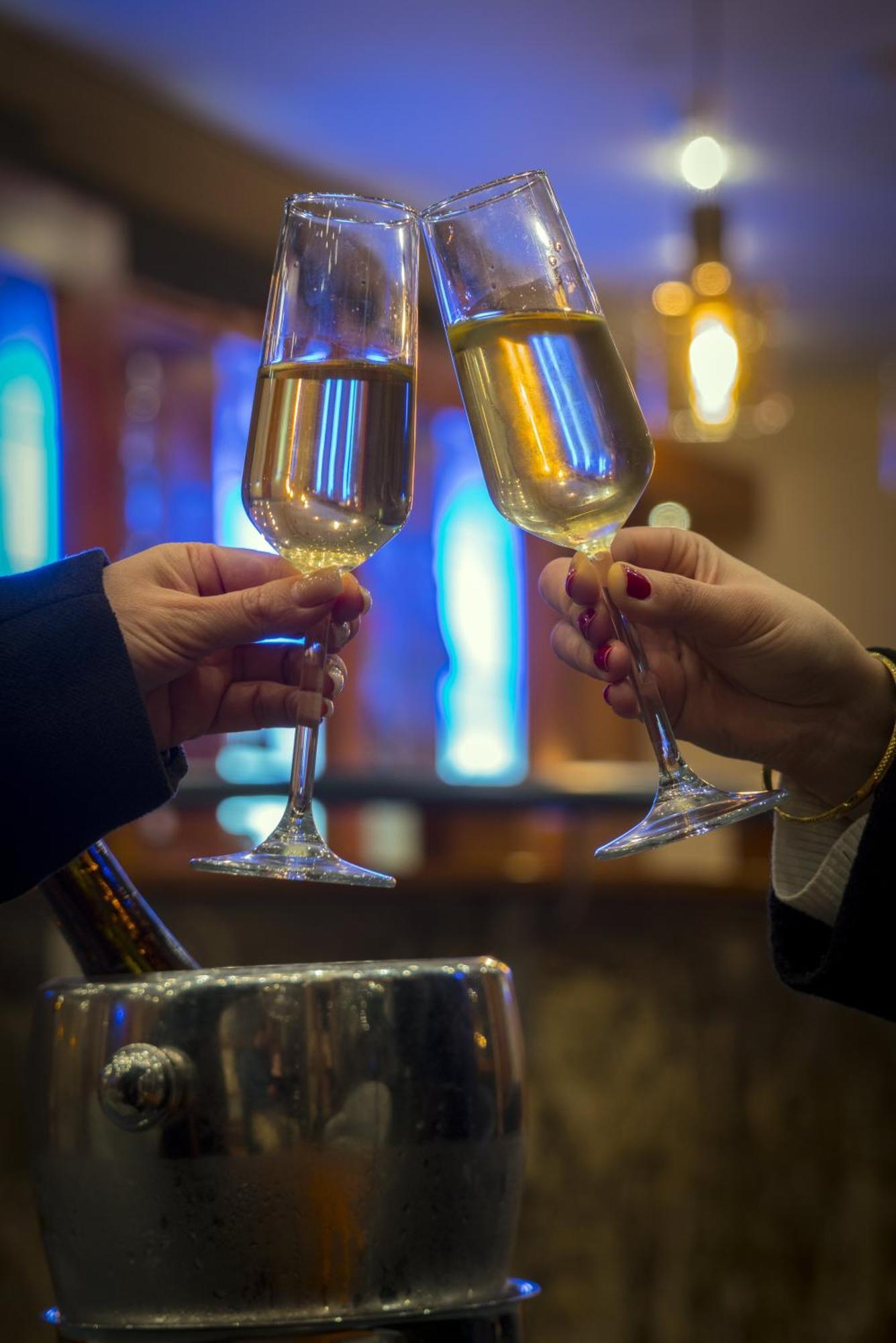 Park Lake Luxury Hotel Pucón Εξωτερικό φωτογραφία Champagne flutes