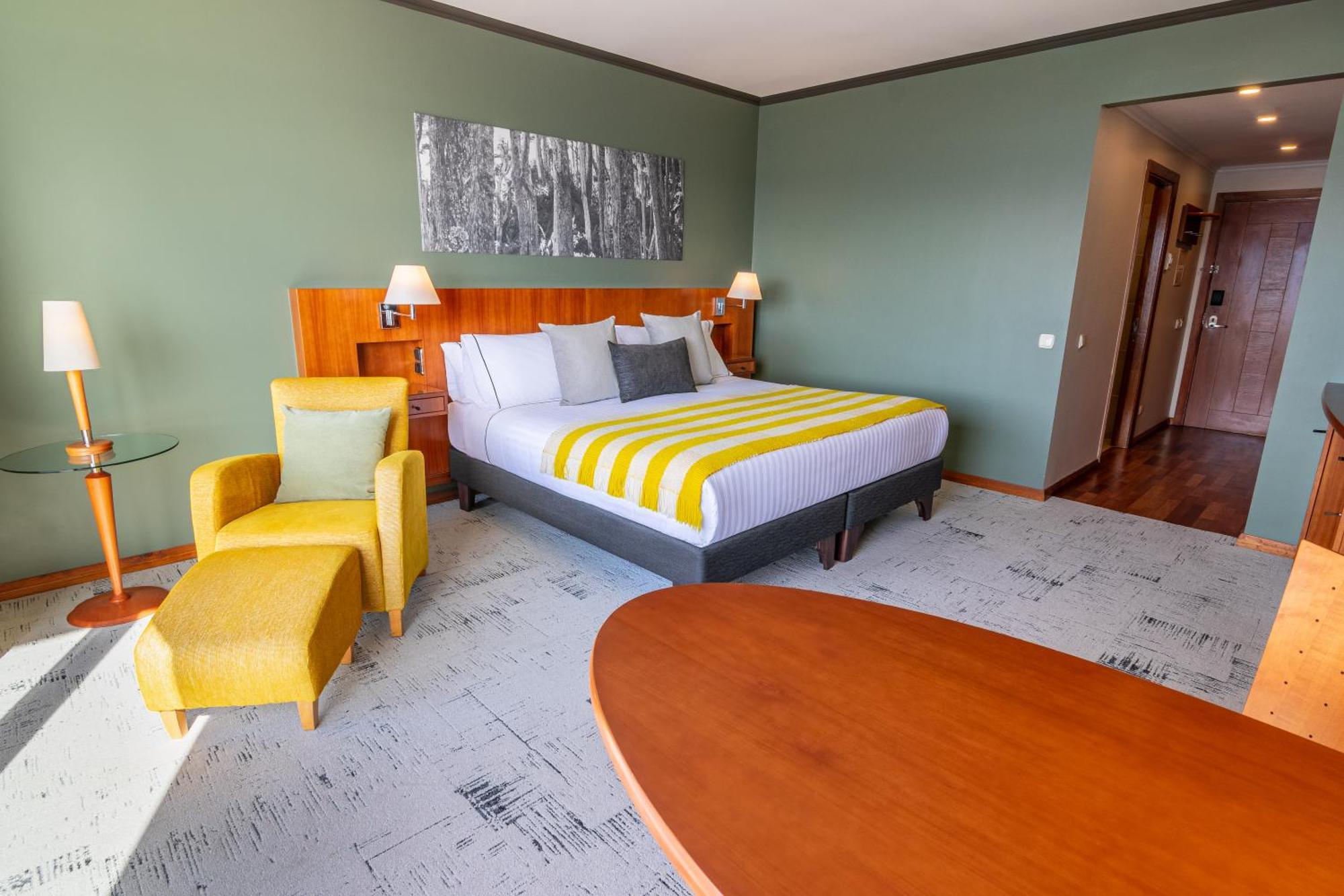 Park Lake Luxury Hotel Pucón Εξωτερικό φωτογραφία A room at the hotel
