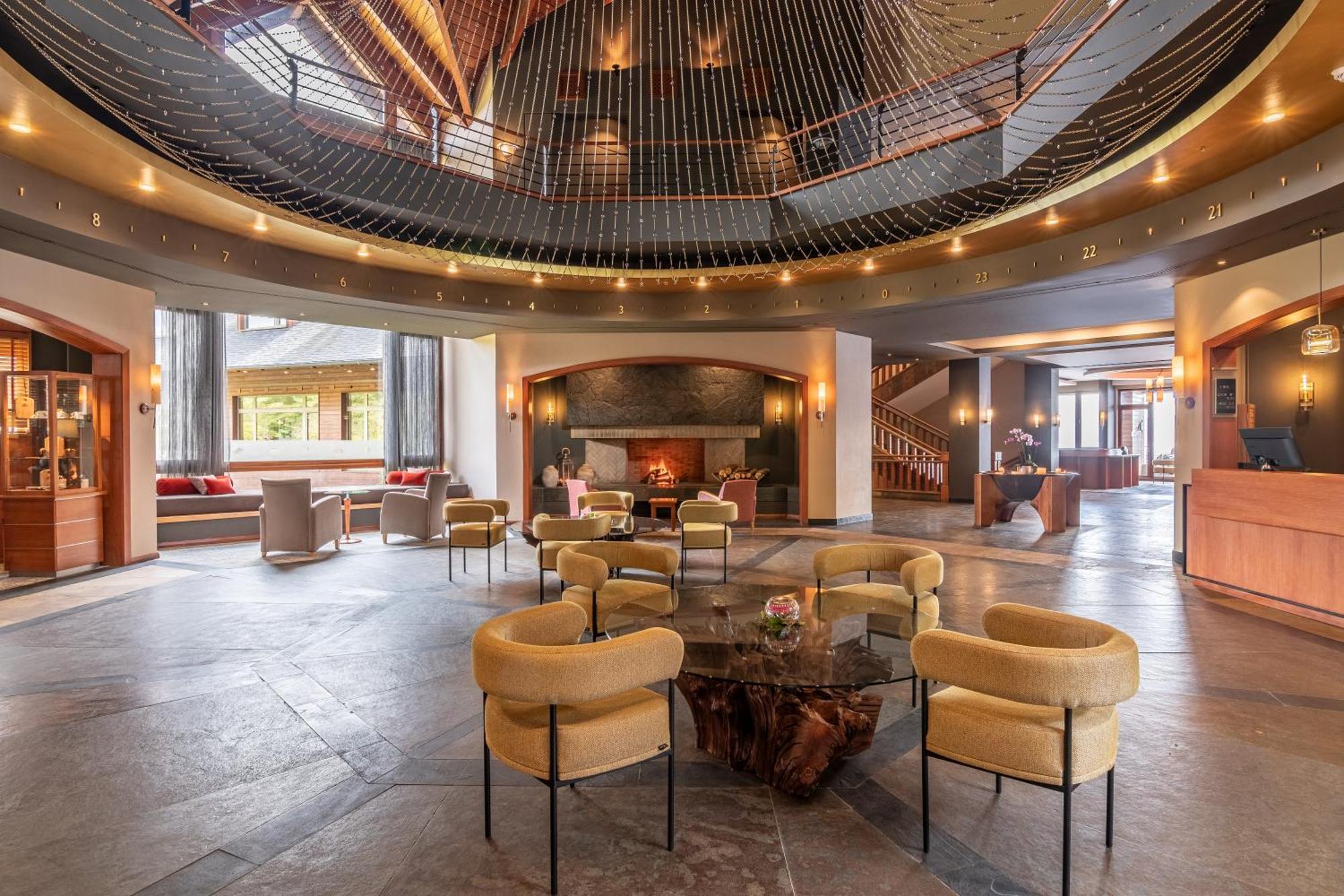 Park Lake Luxury Hotel Pucón Εξωτερικό φωτογραφία The lobby of the Hotel