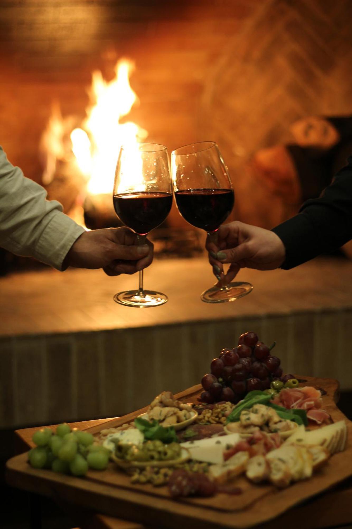 Park Lake Luxury Hotel Pucón Εξωτερικό φωτογραφία Wine tasting